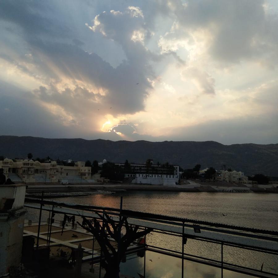 Hotel Rainbow Palace Pushkar Exterior foto